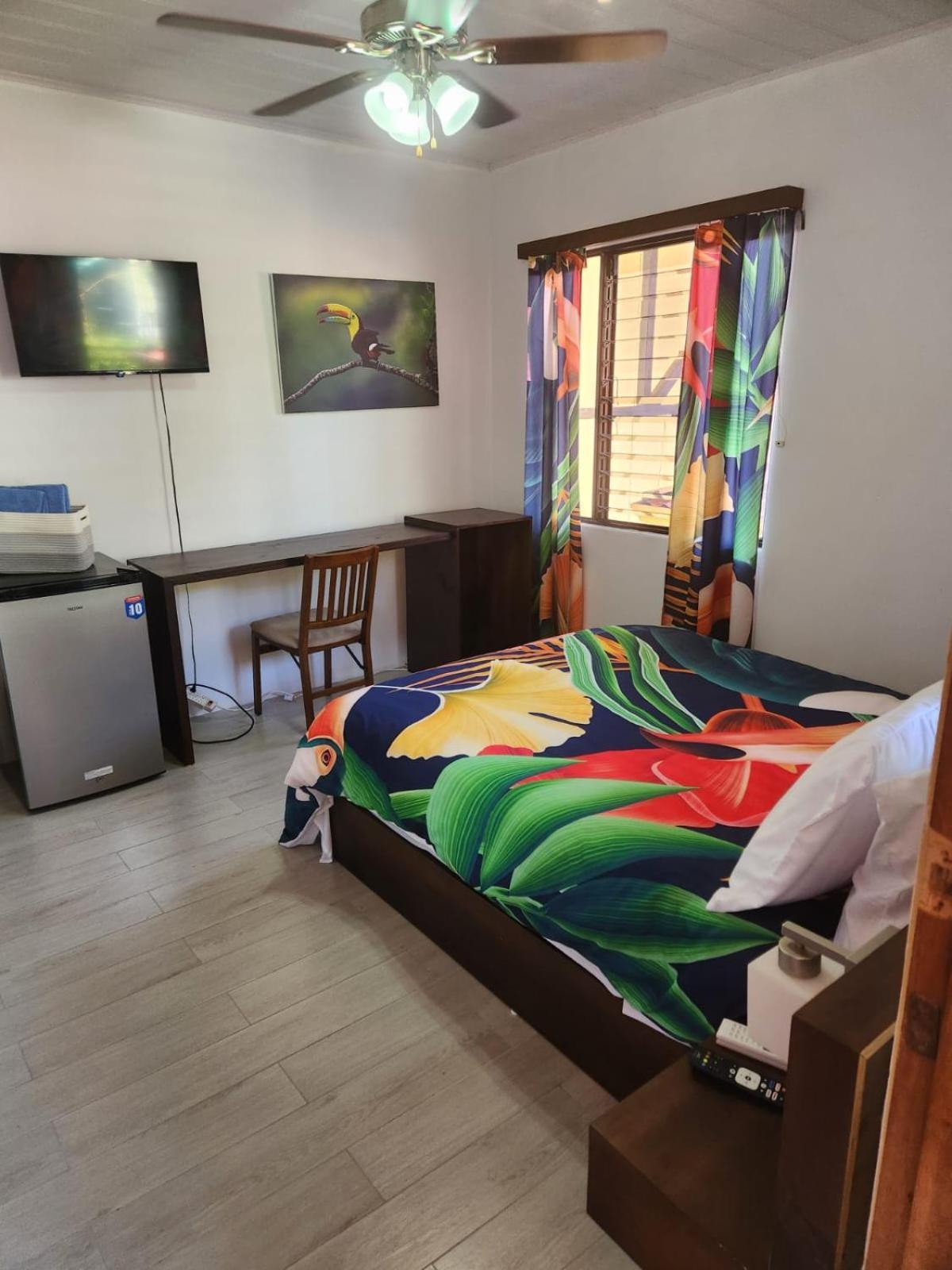Hotel Villa Prats Manuel Antonio Buitenkant foto